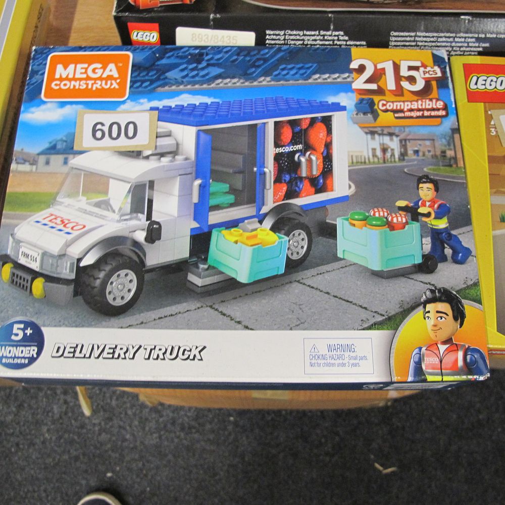 Lot 600: Mega Construx GPY84 Tesco Delivery Truck Building Set