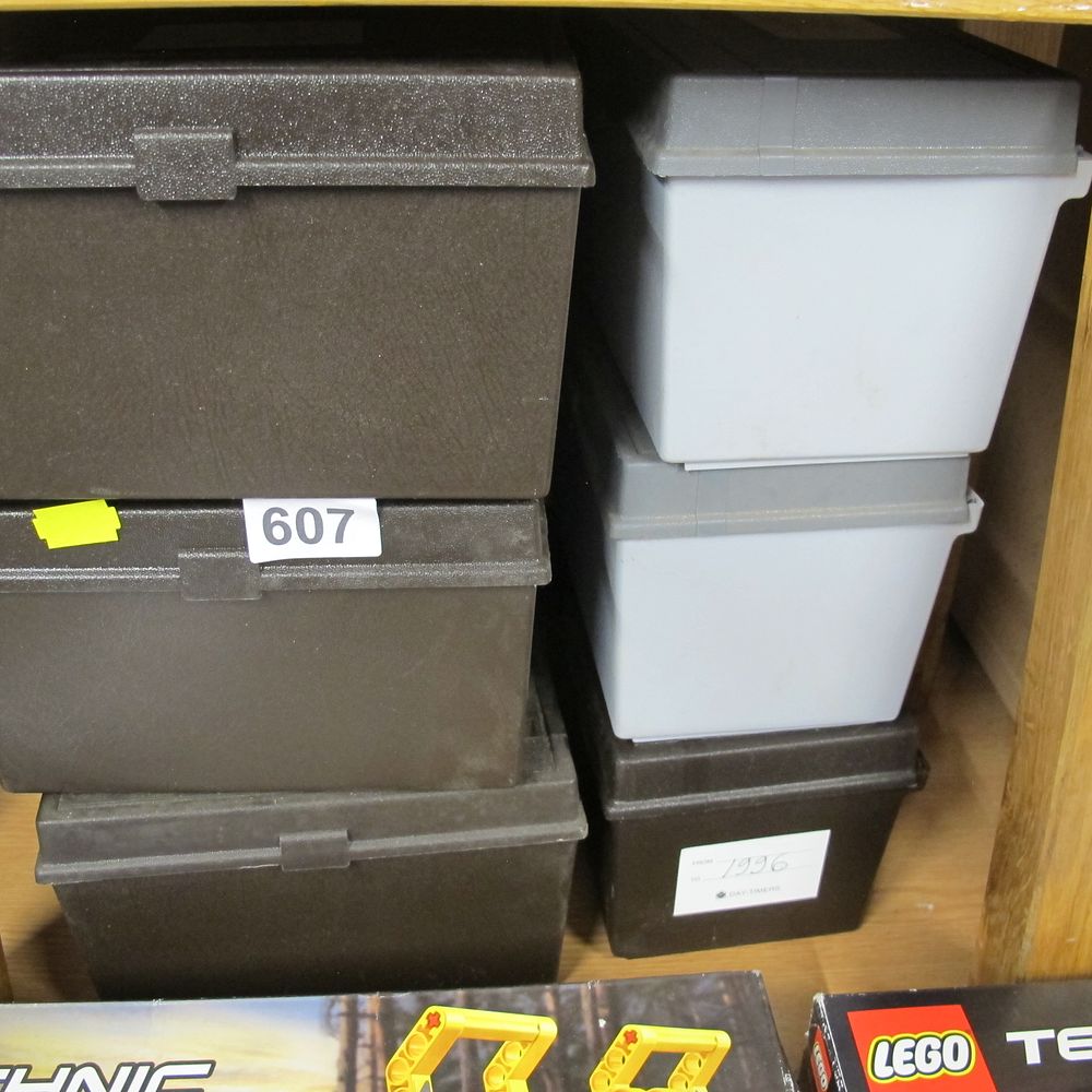 Lot 607: A Collection of Wham Bam Heavy Duty Plastic...