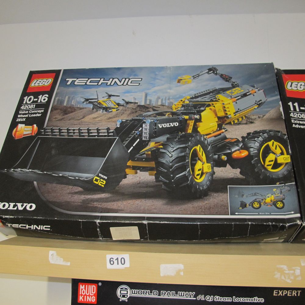 Lot 610: A Group of Boxed Construction Toy Sets including...