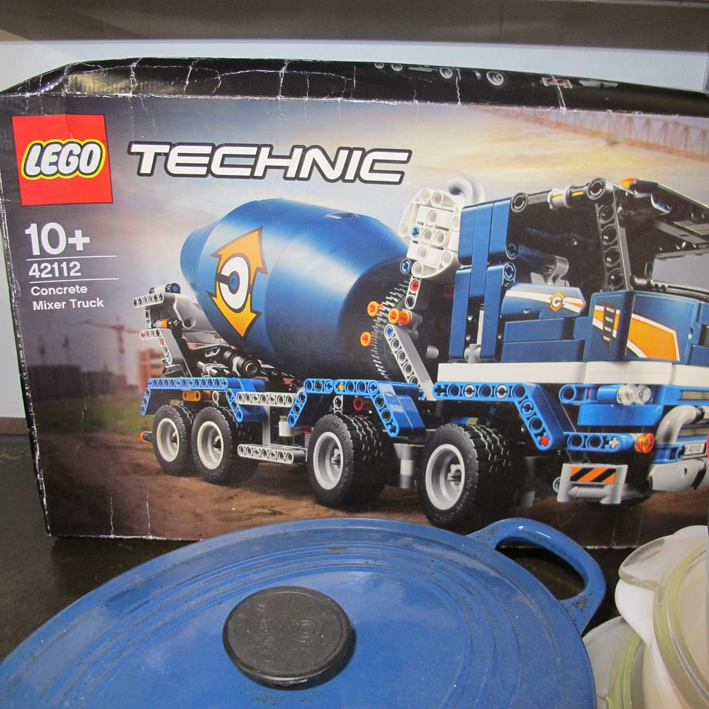 Lot 617: A LEGO Technic Concrete Mixer Truck 42112 and...