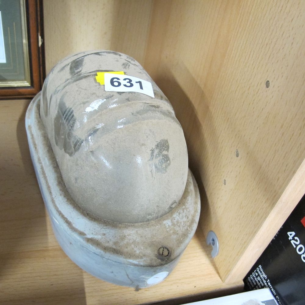 Lot 631: An Industrial Style Bulkhead Light Fixture