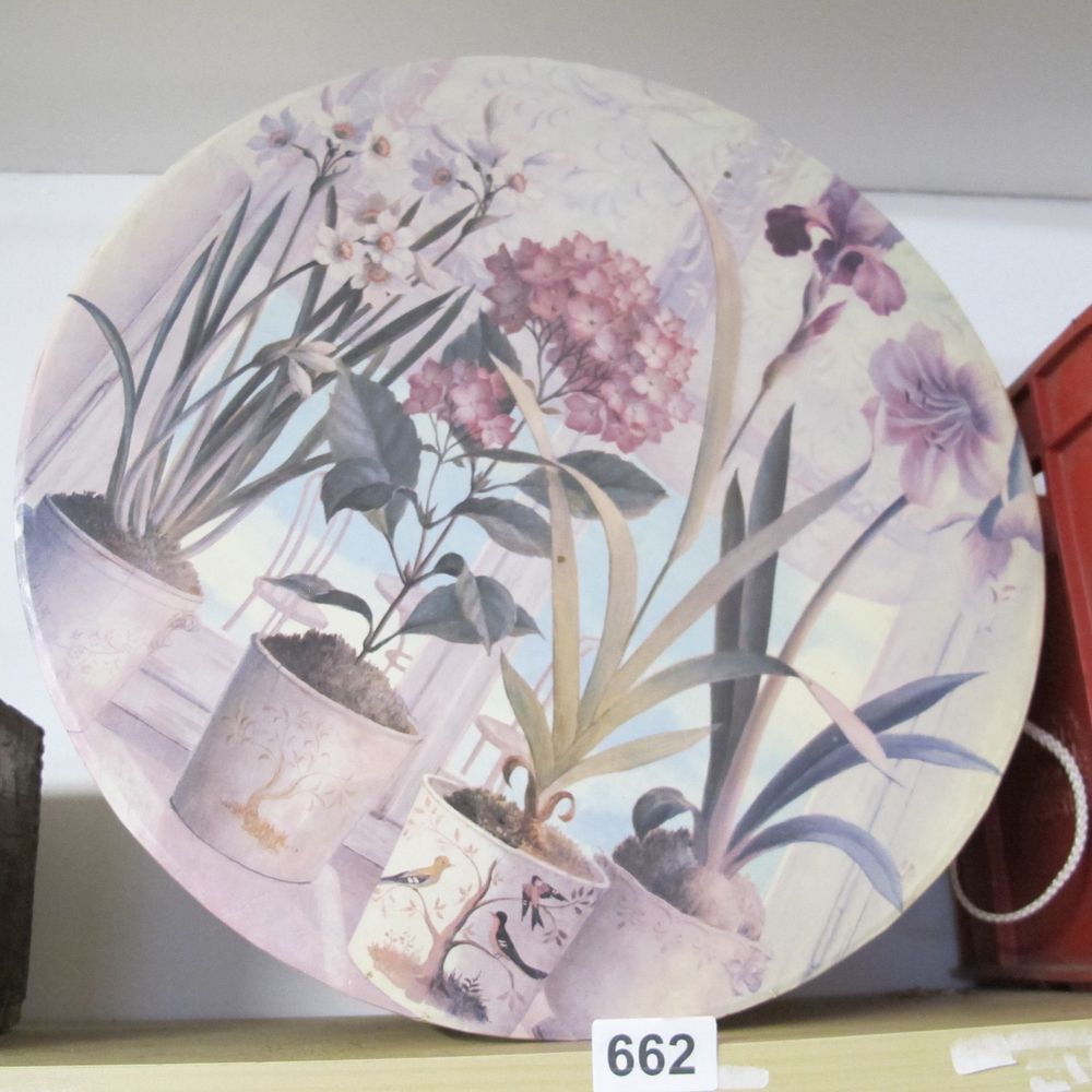 Lot 662: A Circular Decorative Tray Featuring Gien Il Etait...