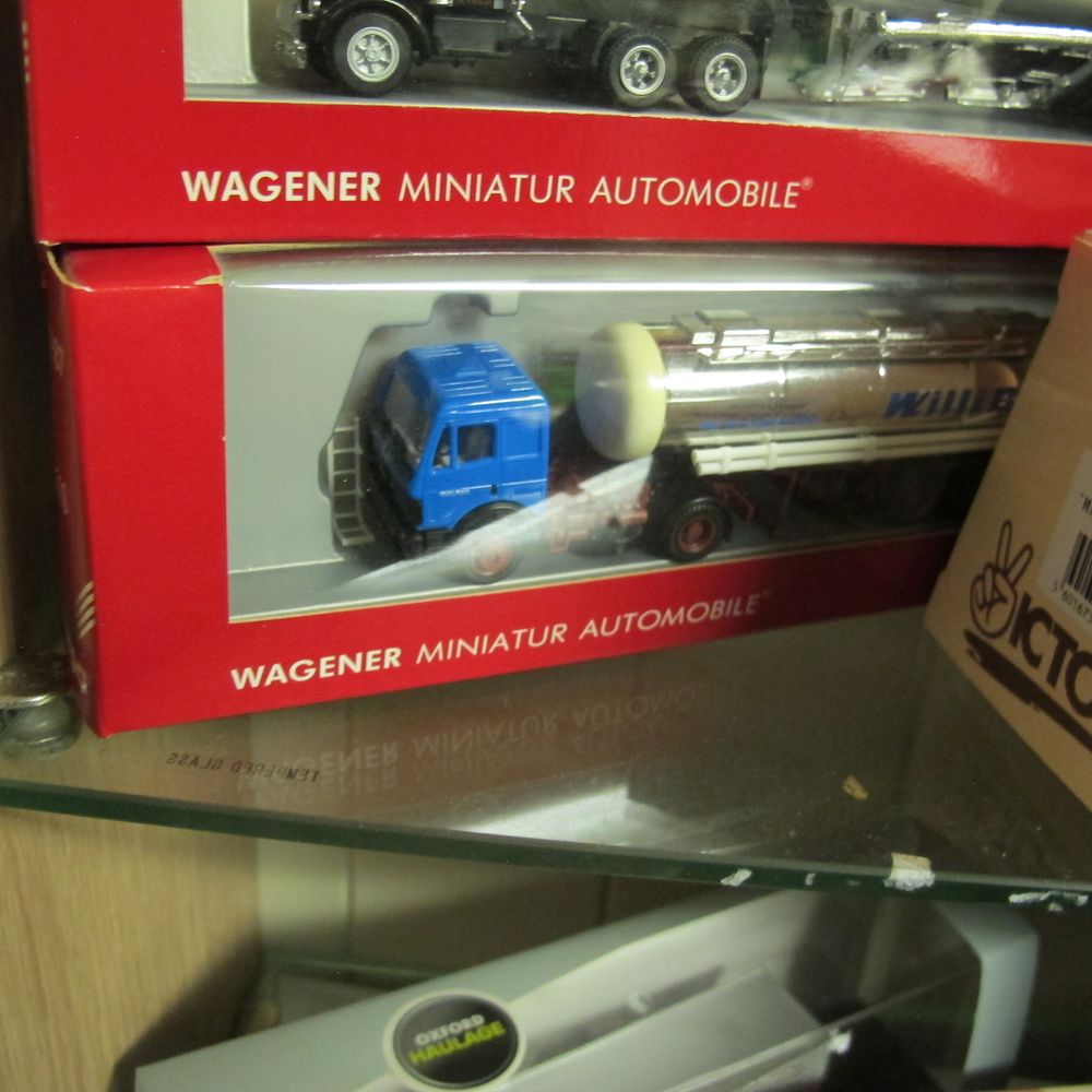 Lot 713: A Wagener and Herpa 1:87 Scale Die-Cast Model...