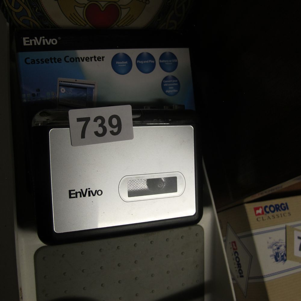 Lot 739: A EnVivo Cassette Converter to digital