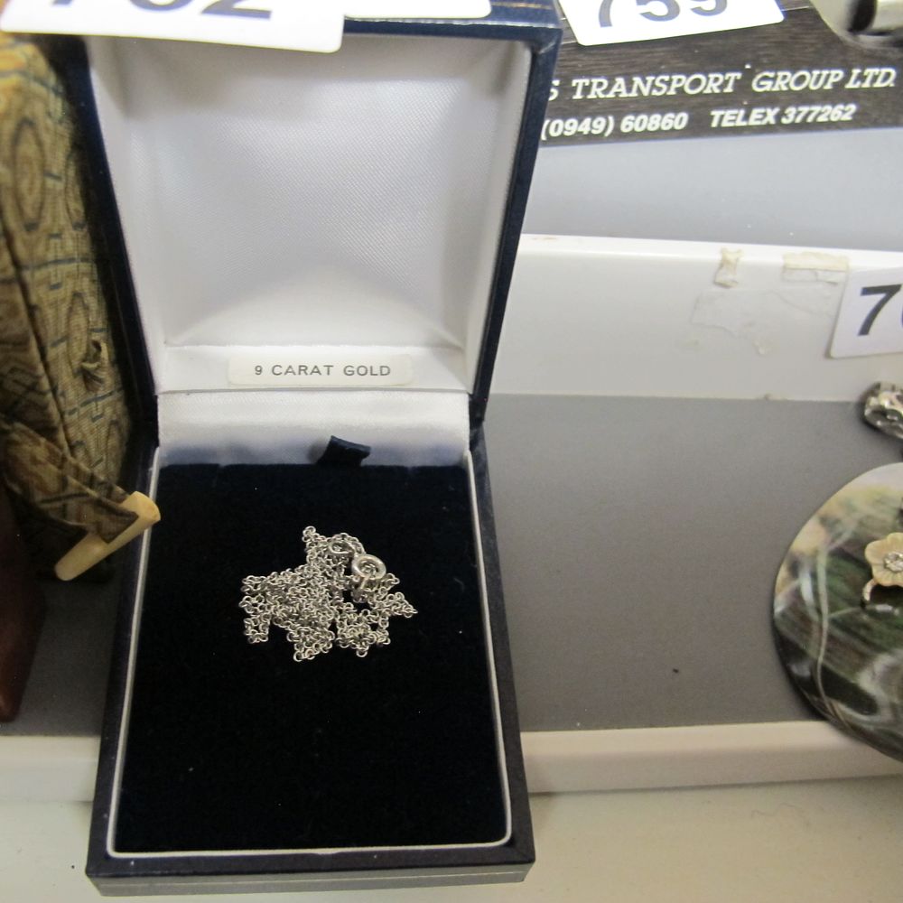 Lot 762: A 925 silver Fine Link Necklace Chain