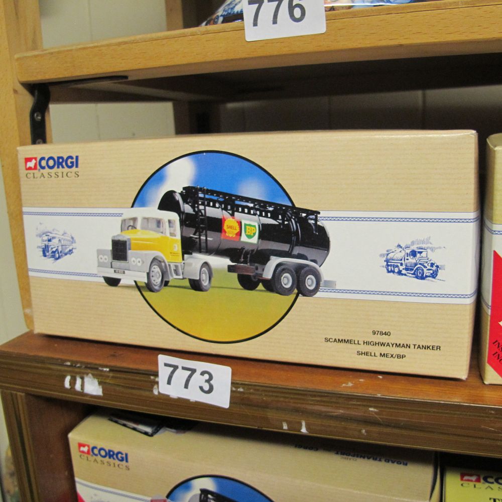 Lot 773: Corgi Classics 97840 Scammell Highwayman Tanker Shell Mex/BP