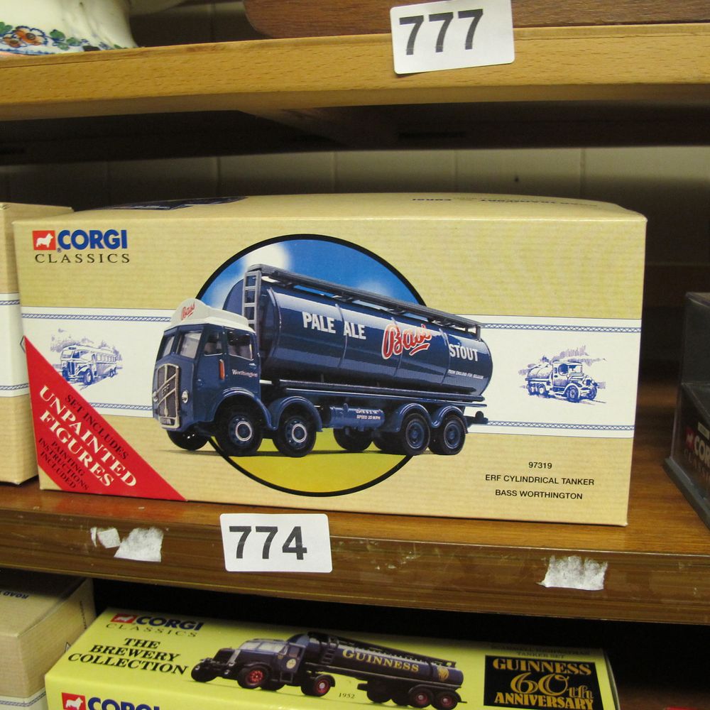 Lot 774: A Corgi Classics Die-Cast Brewery Vehicle: Corgi 97319...