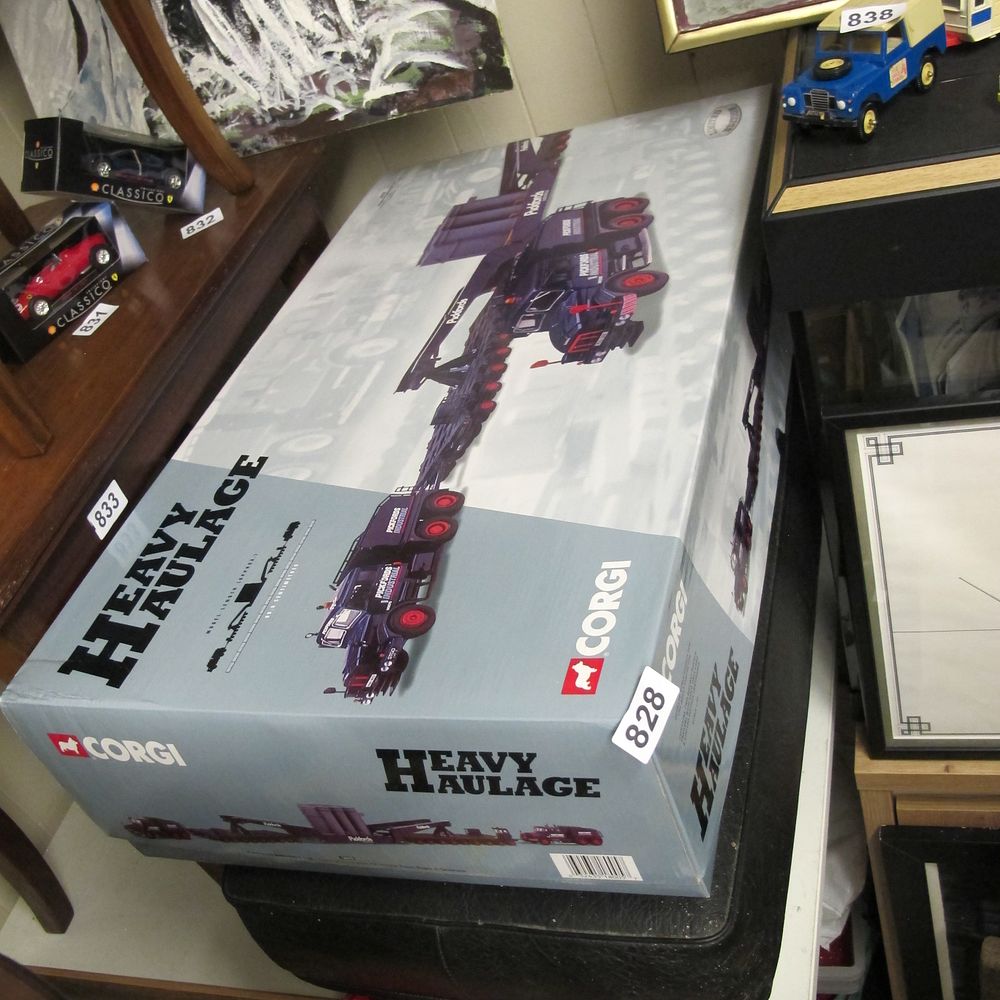 Lot 828: A Corgi Heavy Haulage 18005 Pickfords Industrial Die-Cast...