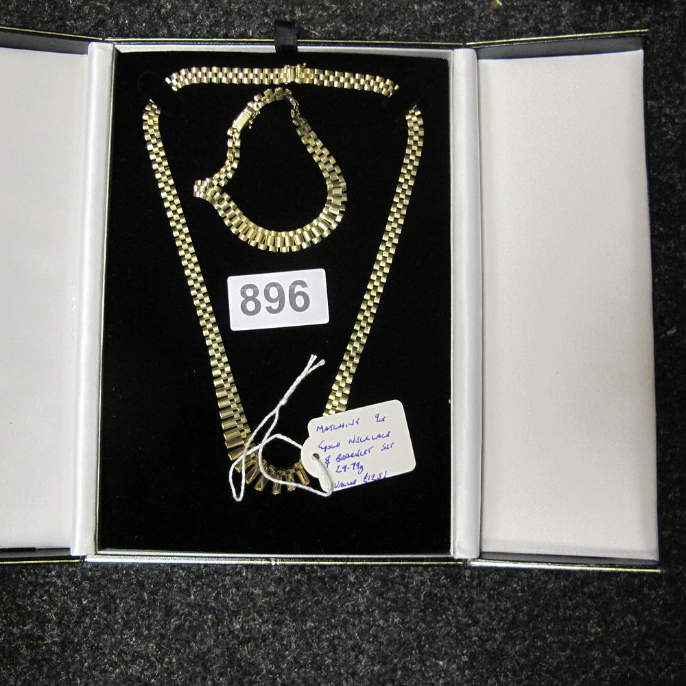 Lot 896: A Pair of 9ct Yellow Gold cased  Presidential...