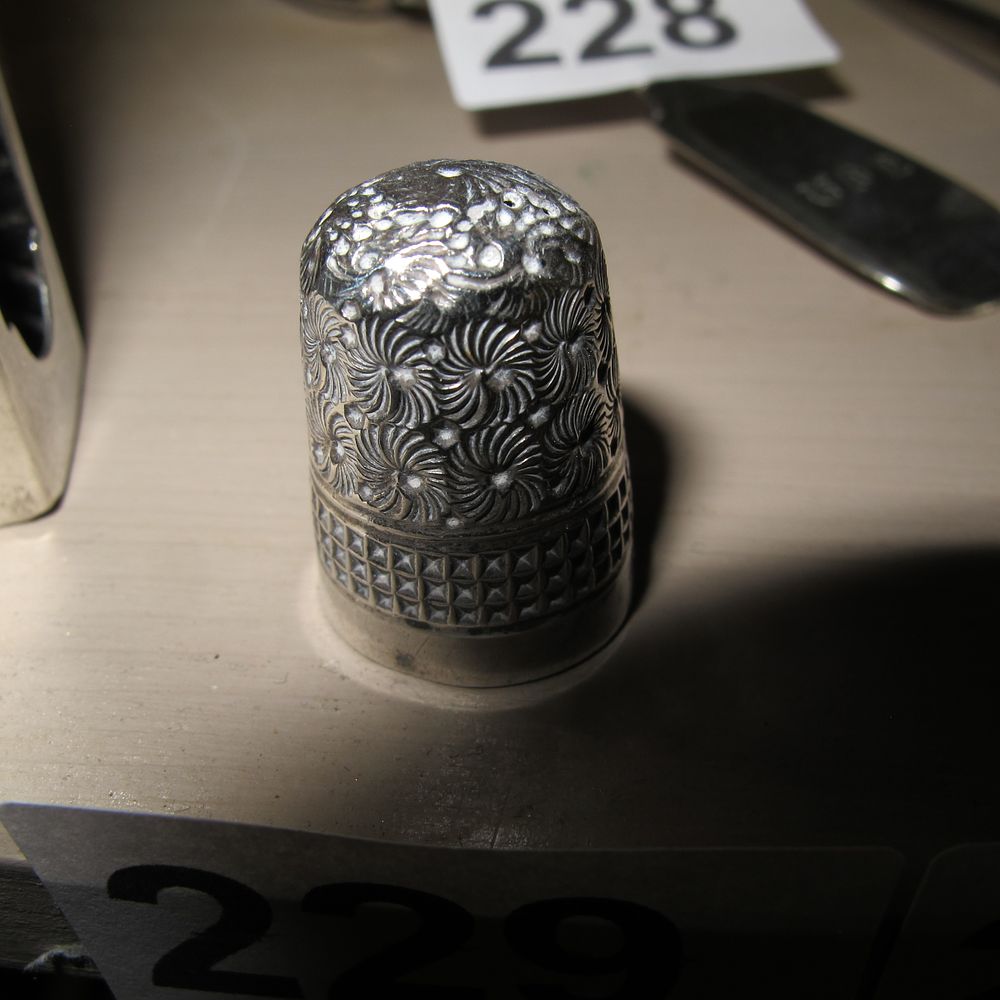 Lot 229: An Antique Charles Horner Dorcas Silver Thimble
