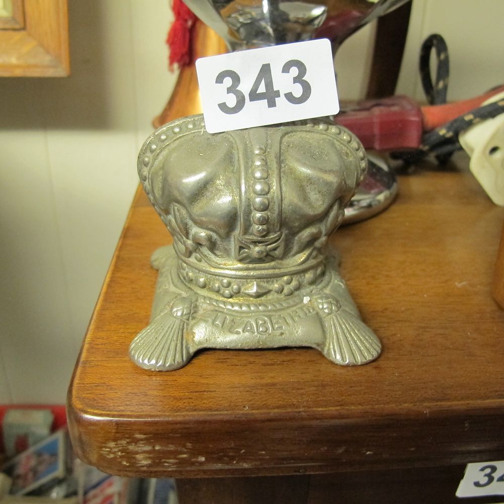 Lot 343: A Queen Elizabeth II 1953 Coronation Commemorative Cast...