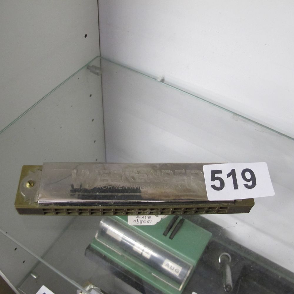 Lot 519: A Hohner International Weekender Tremolo Harmonica