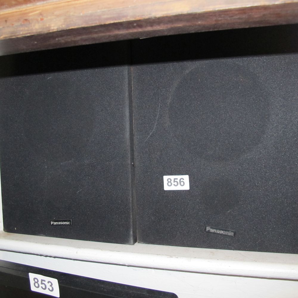 Lot 856: A Pair of Panasonic Bookshelf Speakers