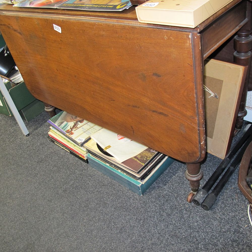 Lot 859: Victorian Mahogany Drop-Leaf Dining Table