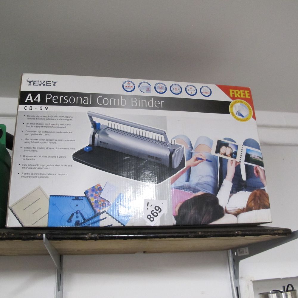Lot 869: Texet CB-09 A4 Personal Comb Binding Machine