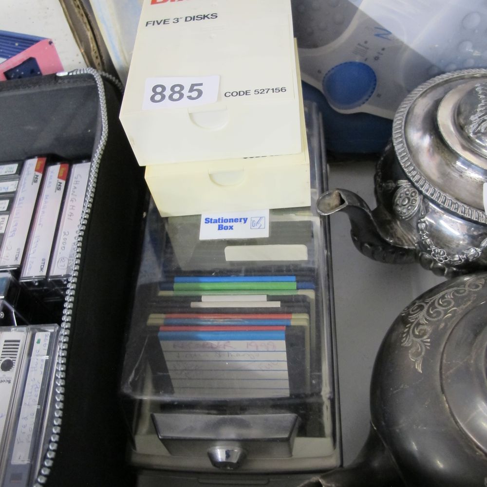 Lot 885: A Collection of Vintage Magnetic Media 3.5 inch...