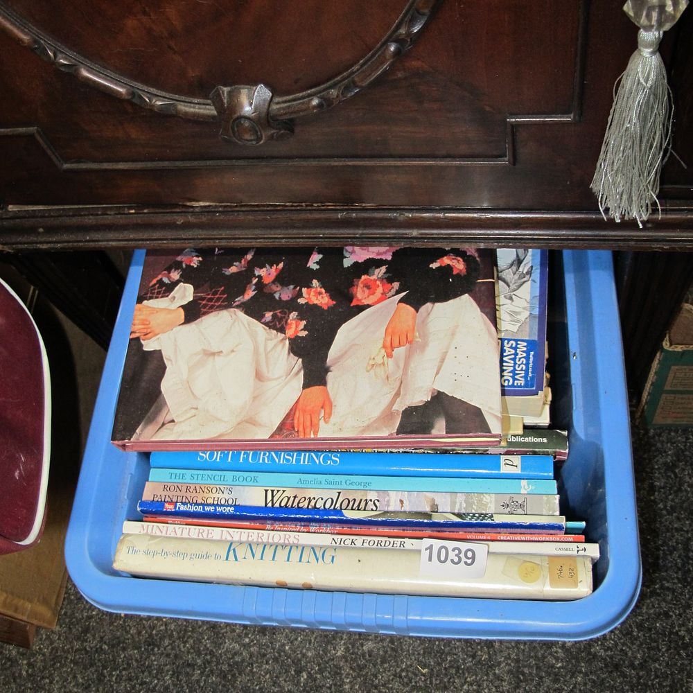 Lot 1039: A Collection of Books on Art, Crafts, and...