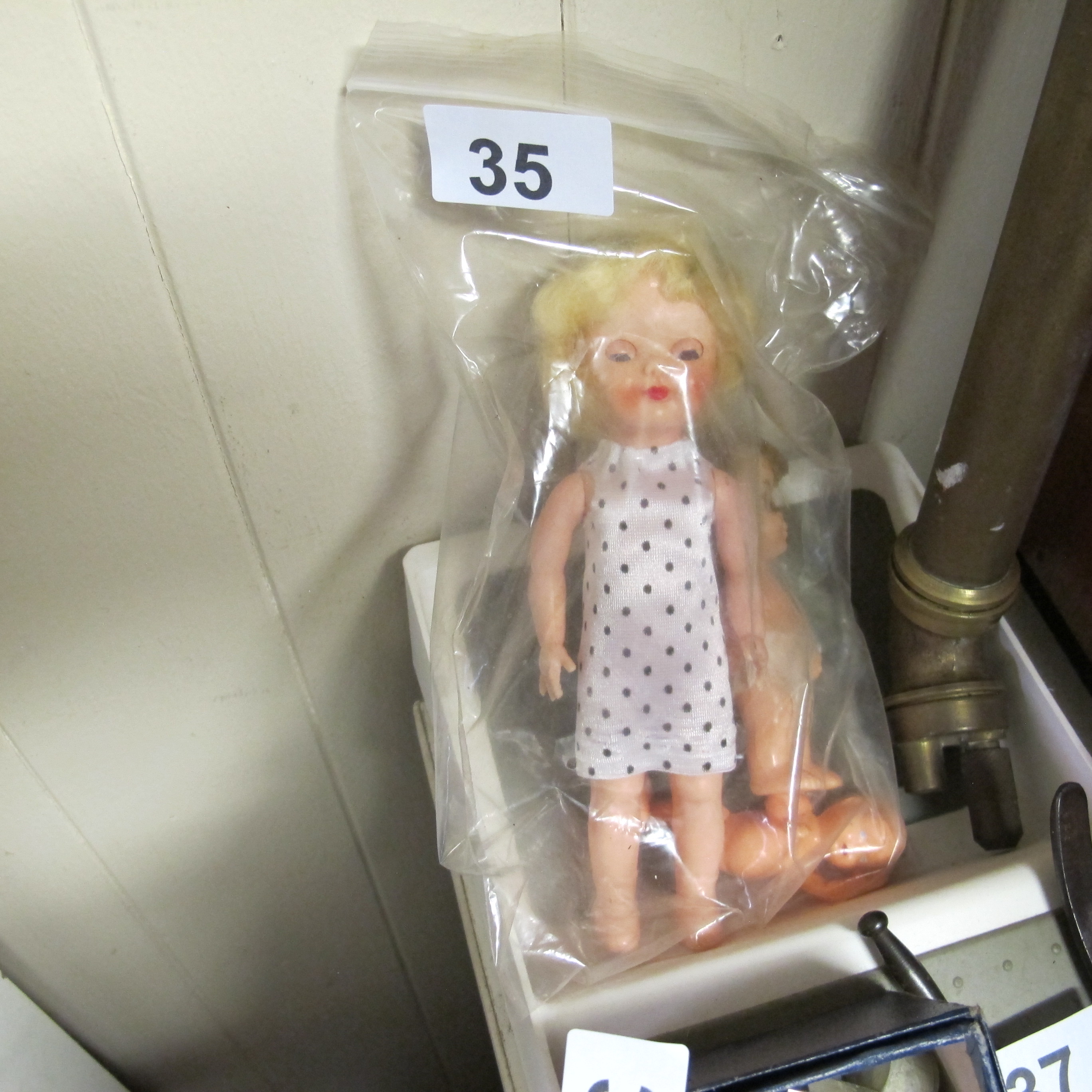 Lot 35