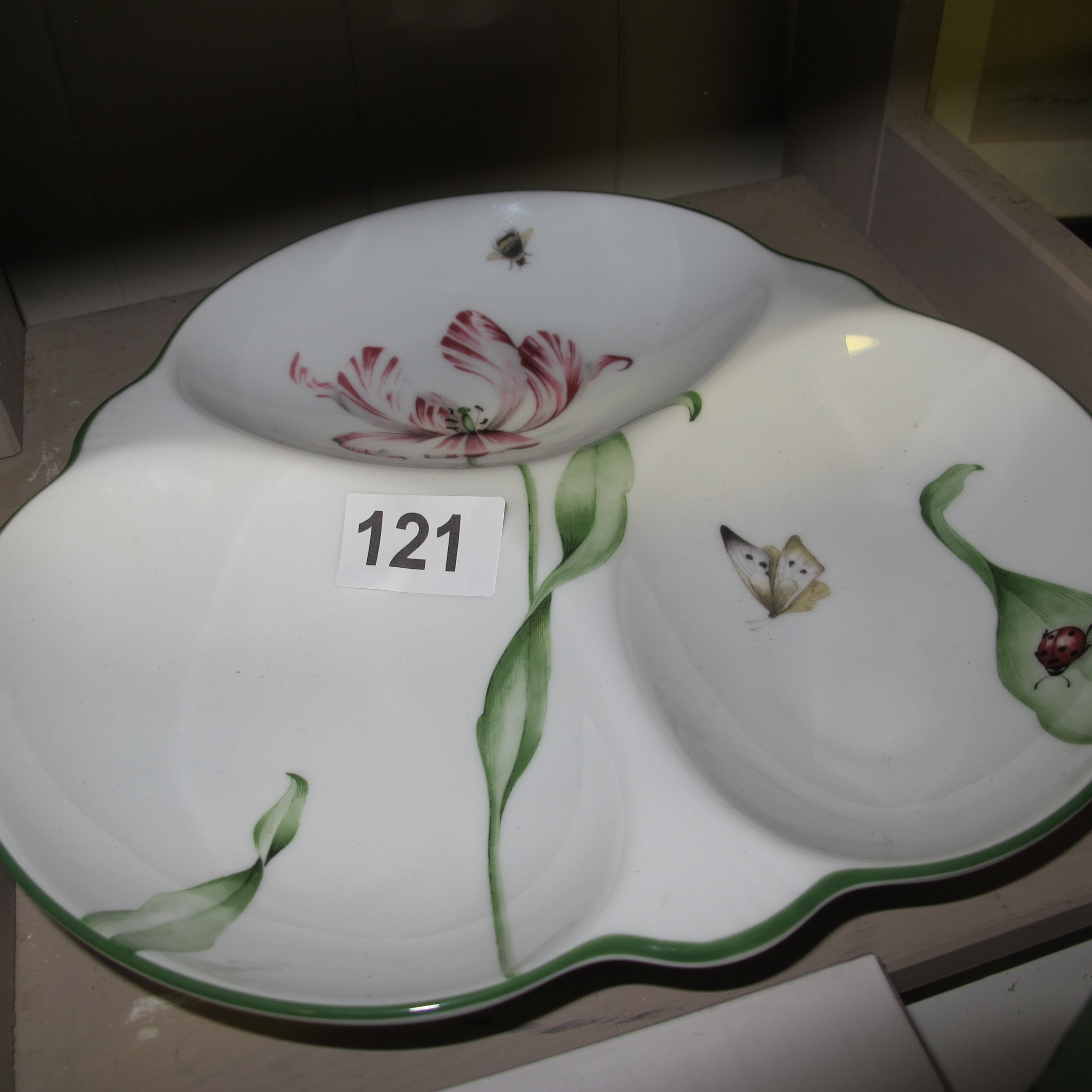 Lot 121