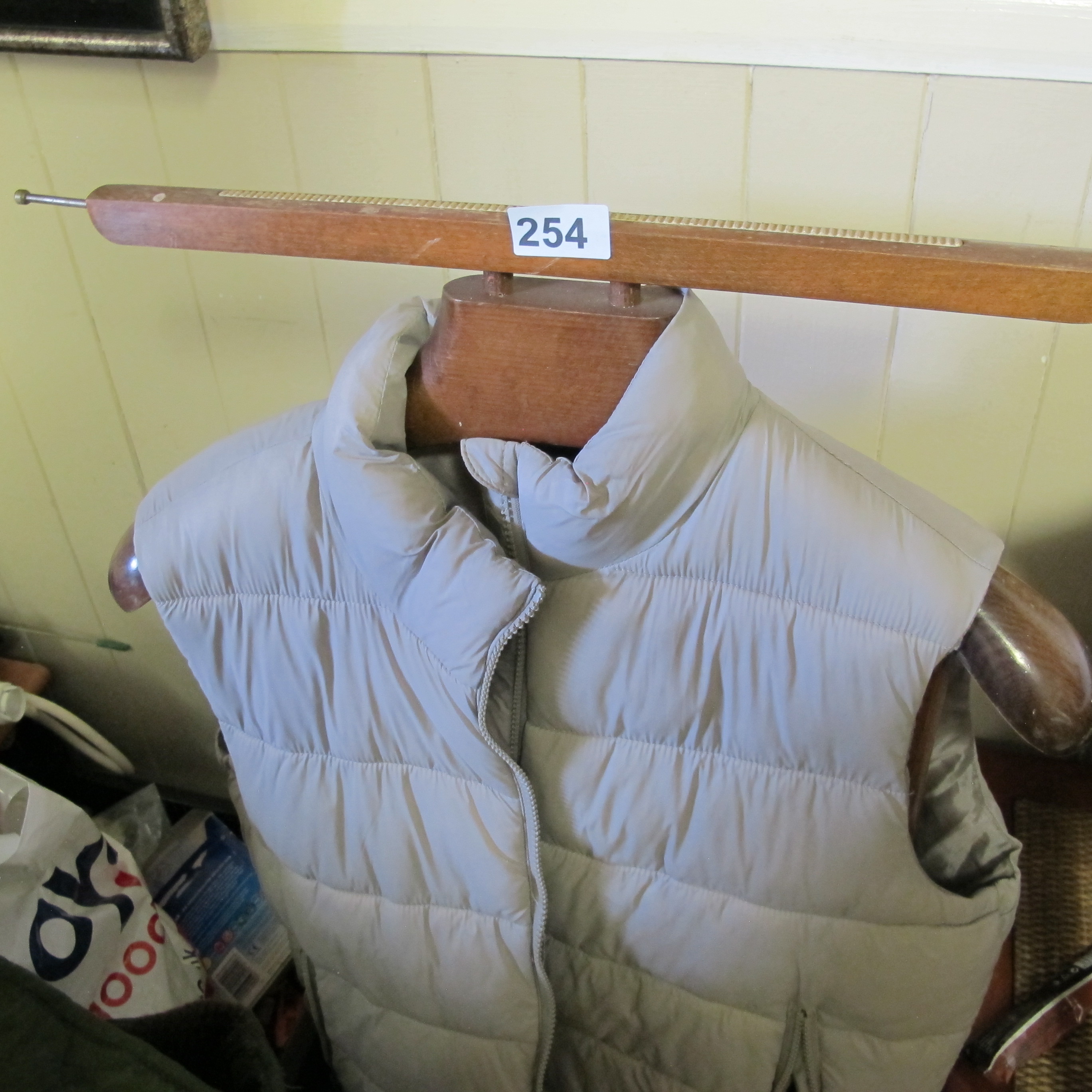 Lot 254