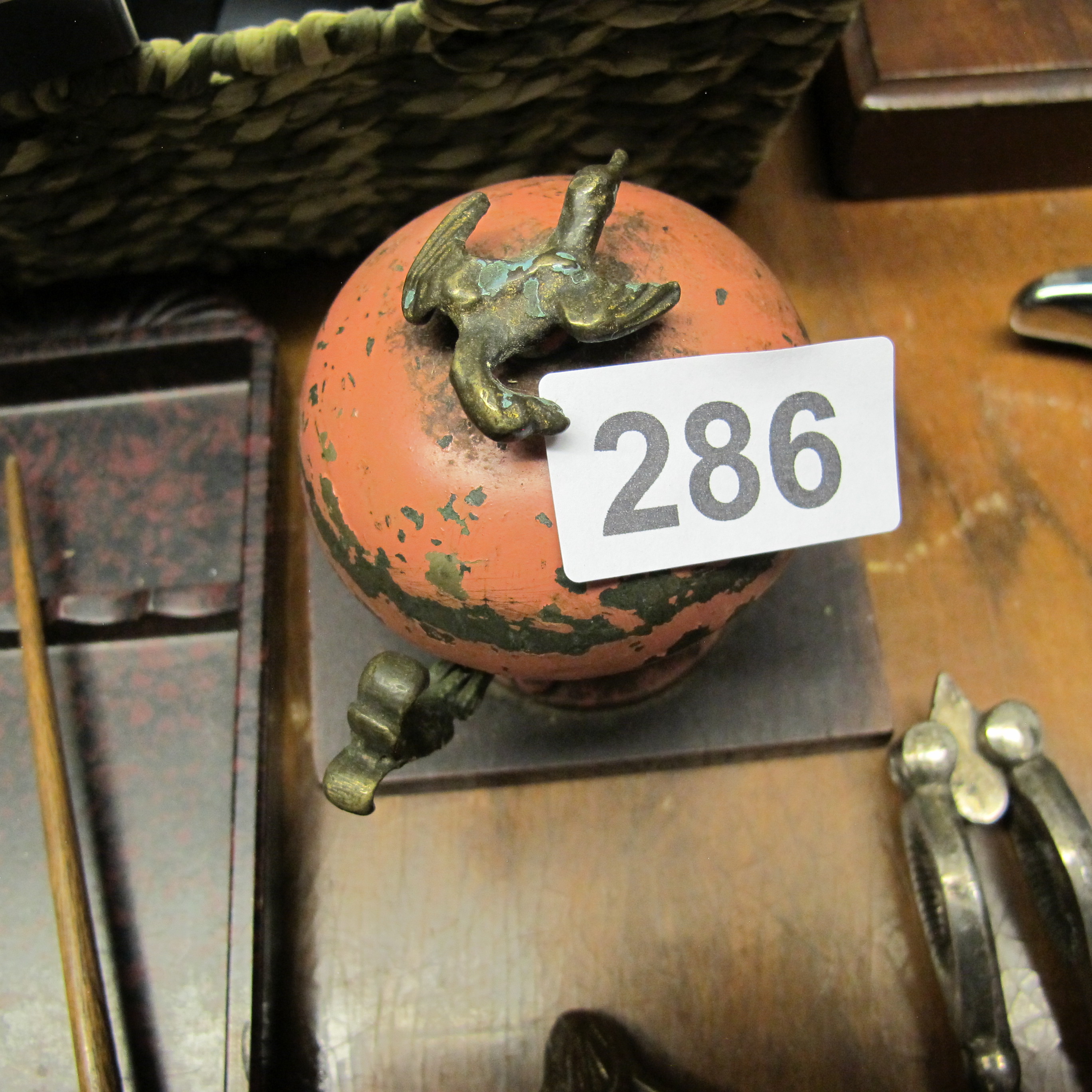 Lot 286