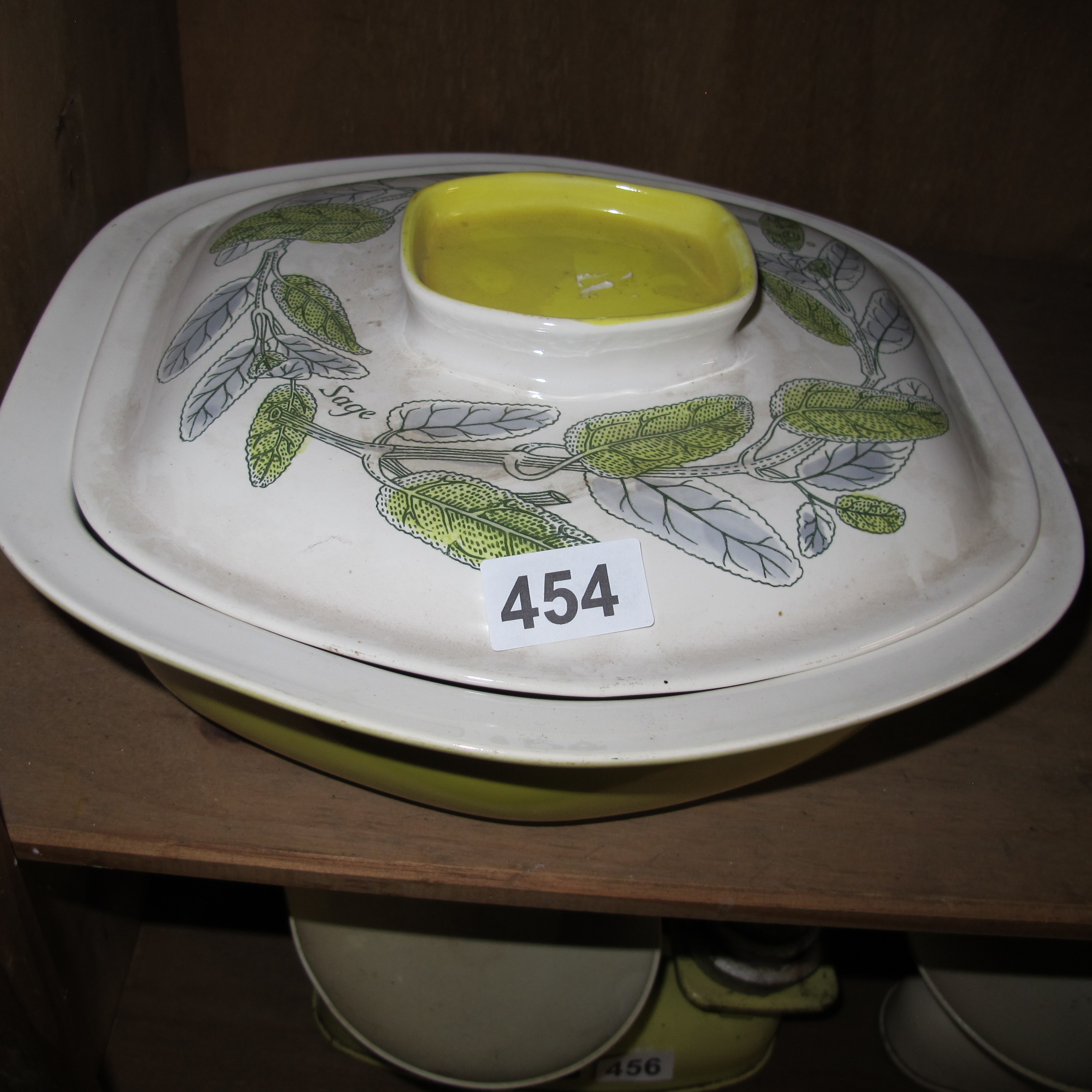 Lot 454