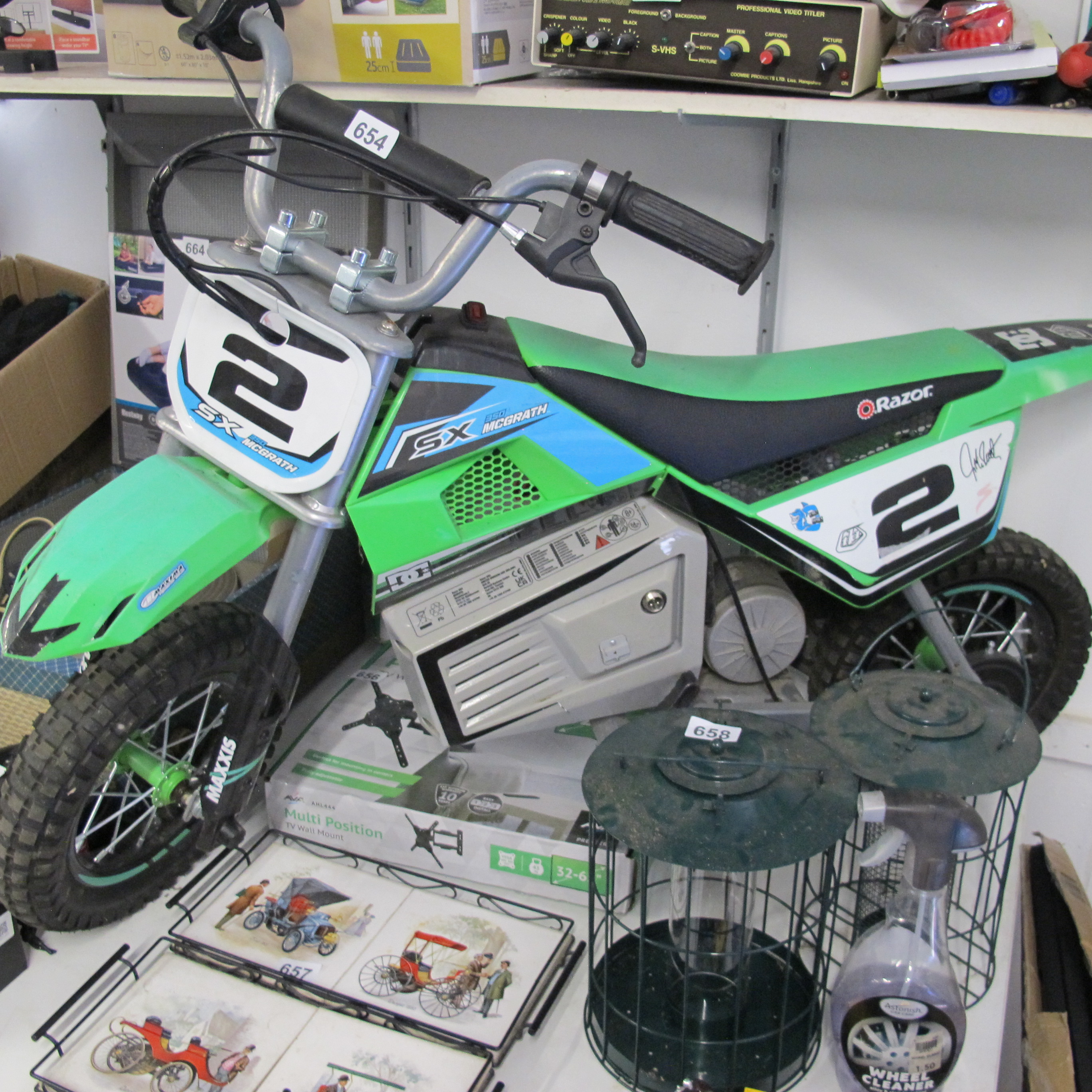 Lot 654