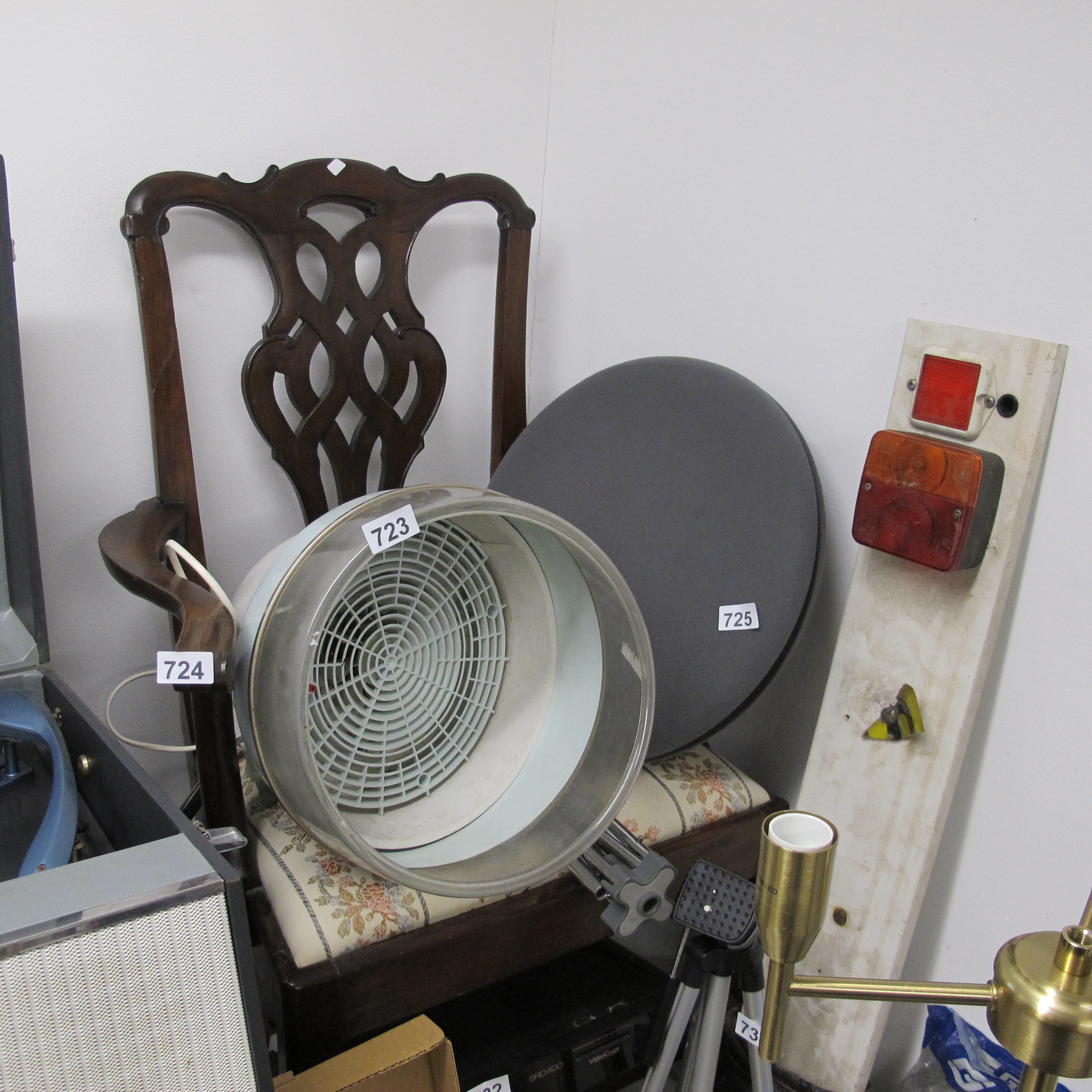 Lot 724