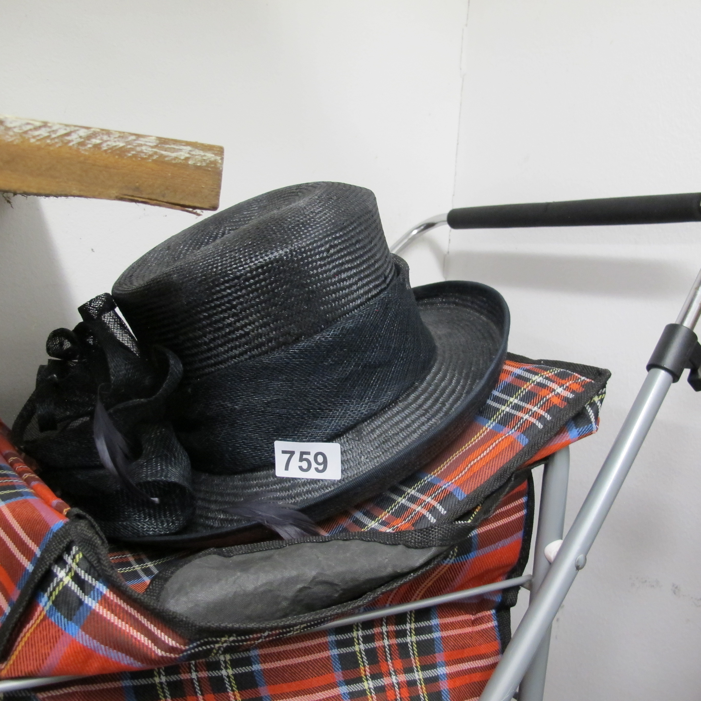Lot 759