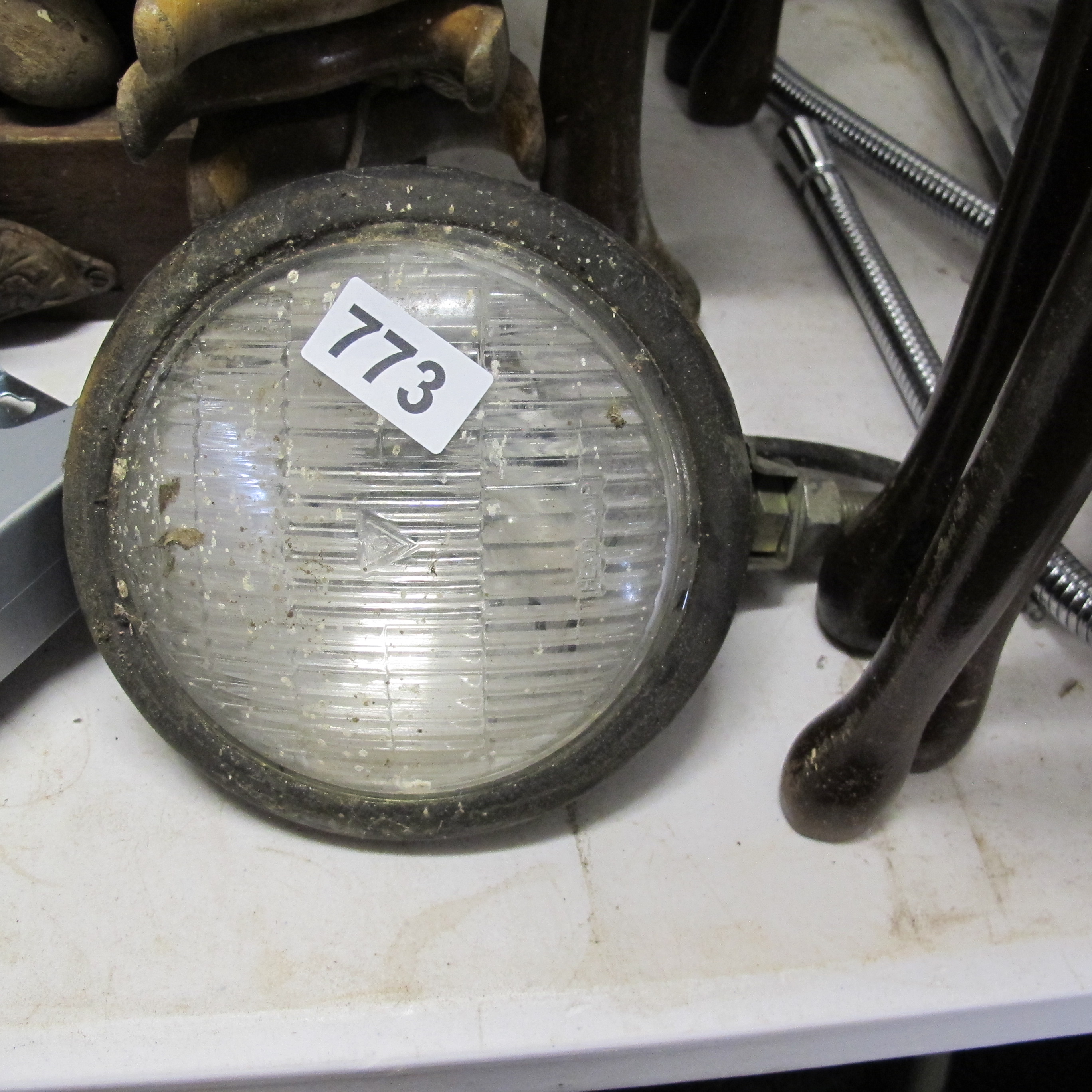Lot 773