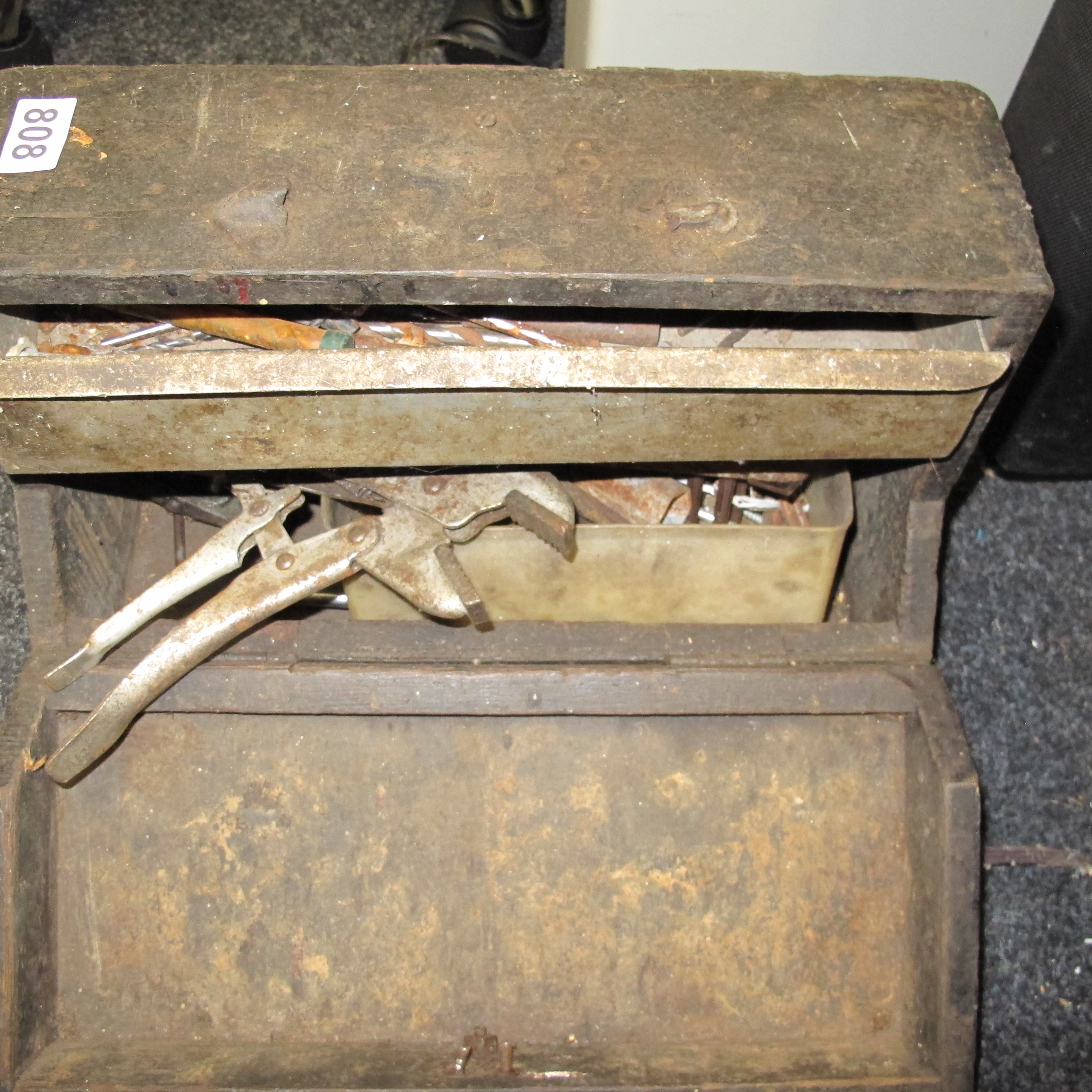 Lot 808