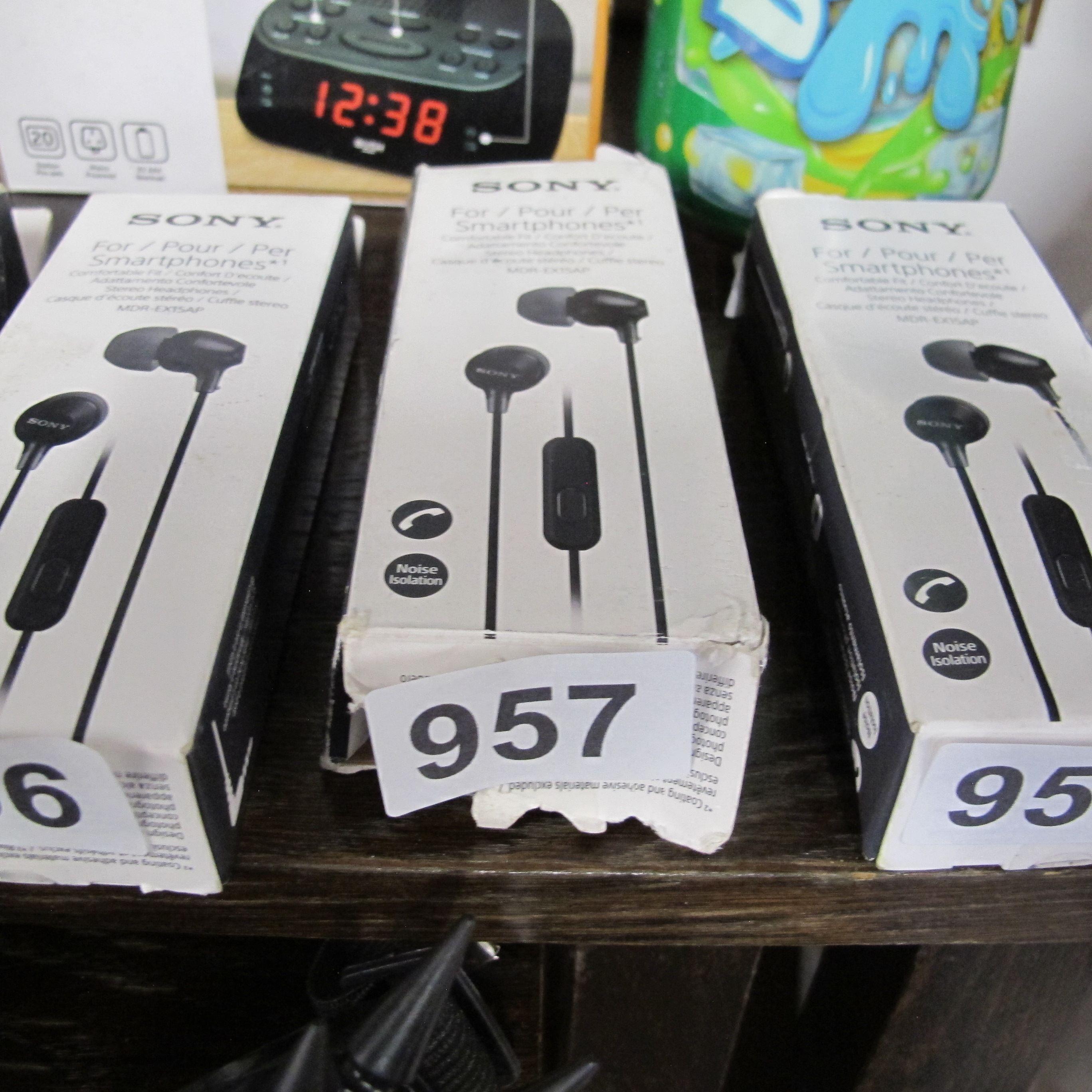 Lot 957