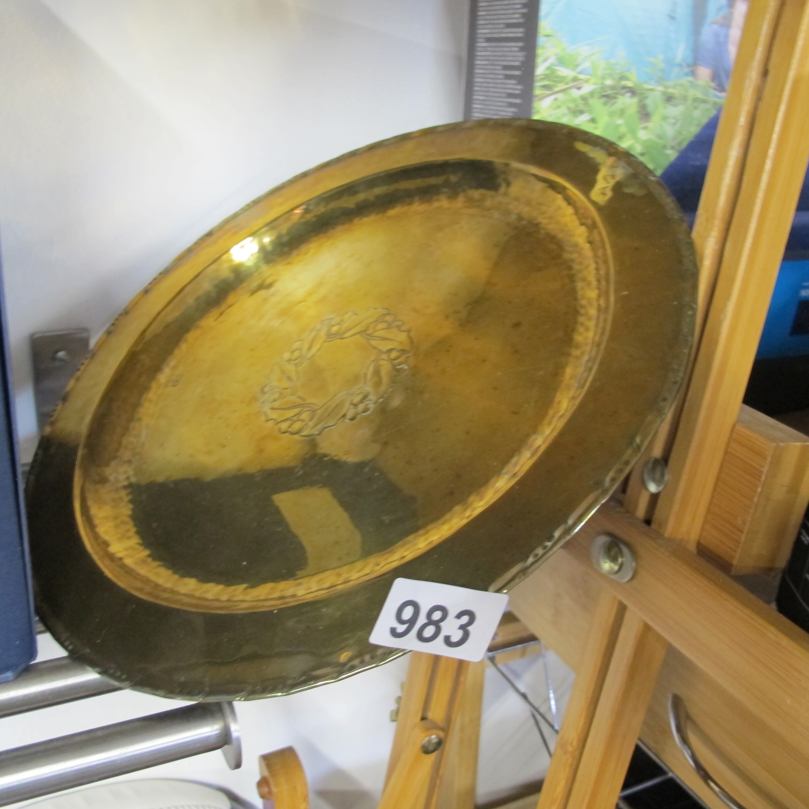Lot 983
