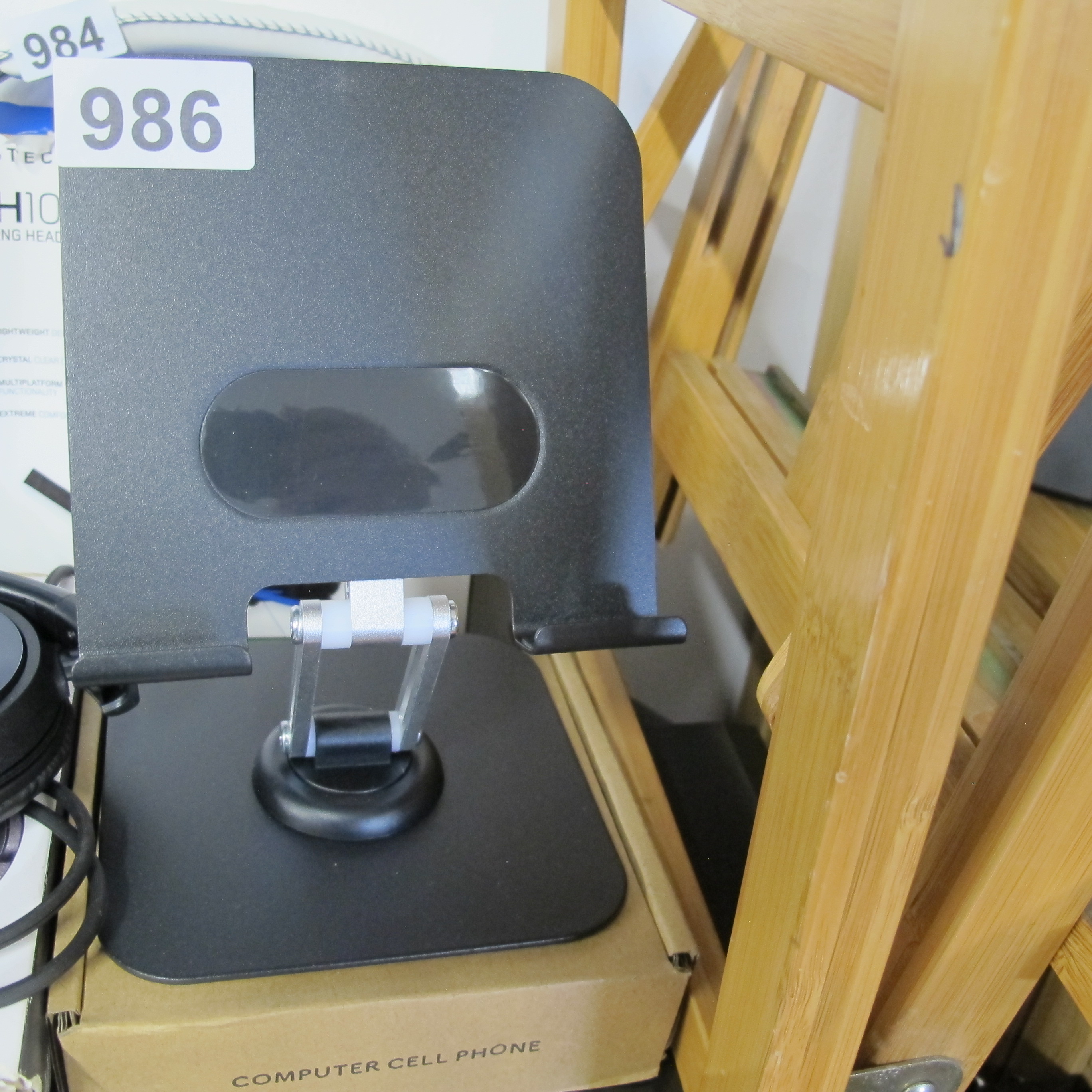 Lot 986