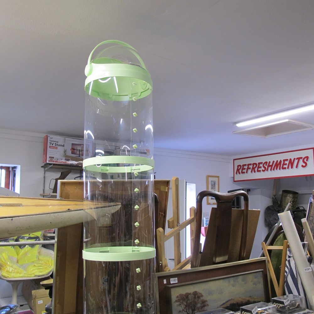 Lot 1176: Large Transparent Plush Toy and Stuffed Animal Storage...