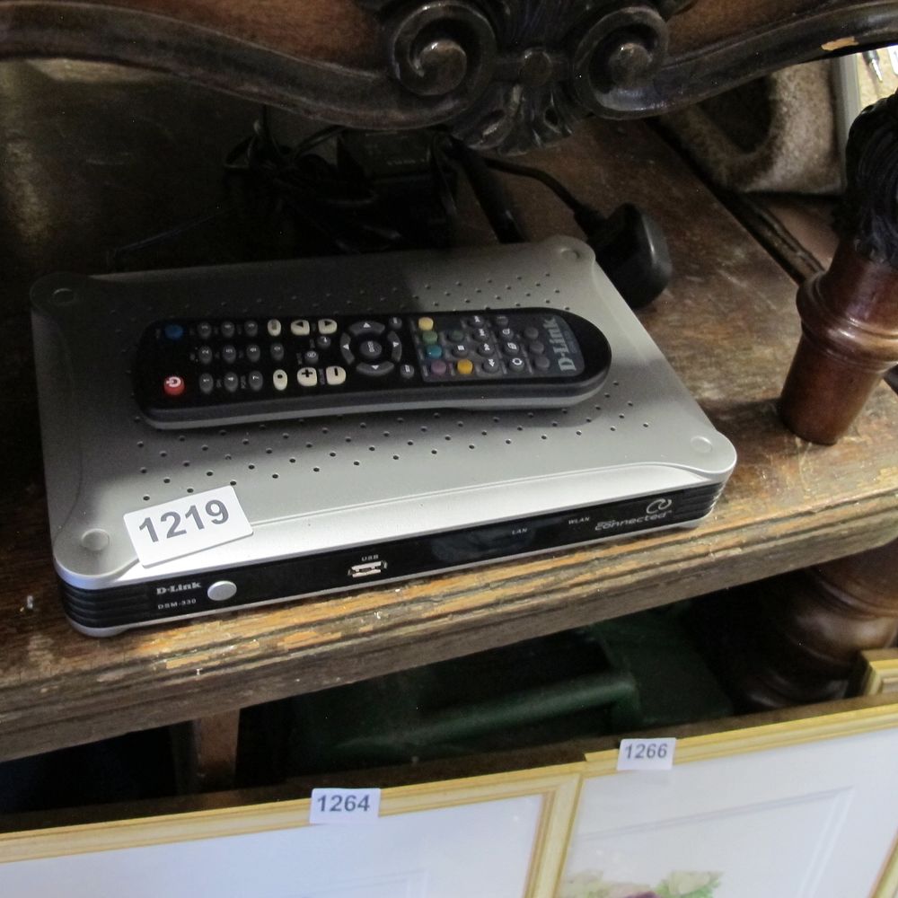 Lot 1219: D-Link DSM-330 DivX Connected HD Media Player with...