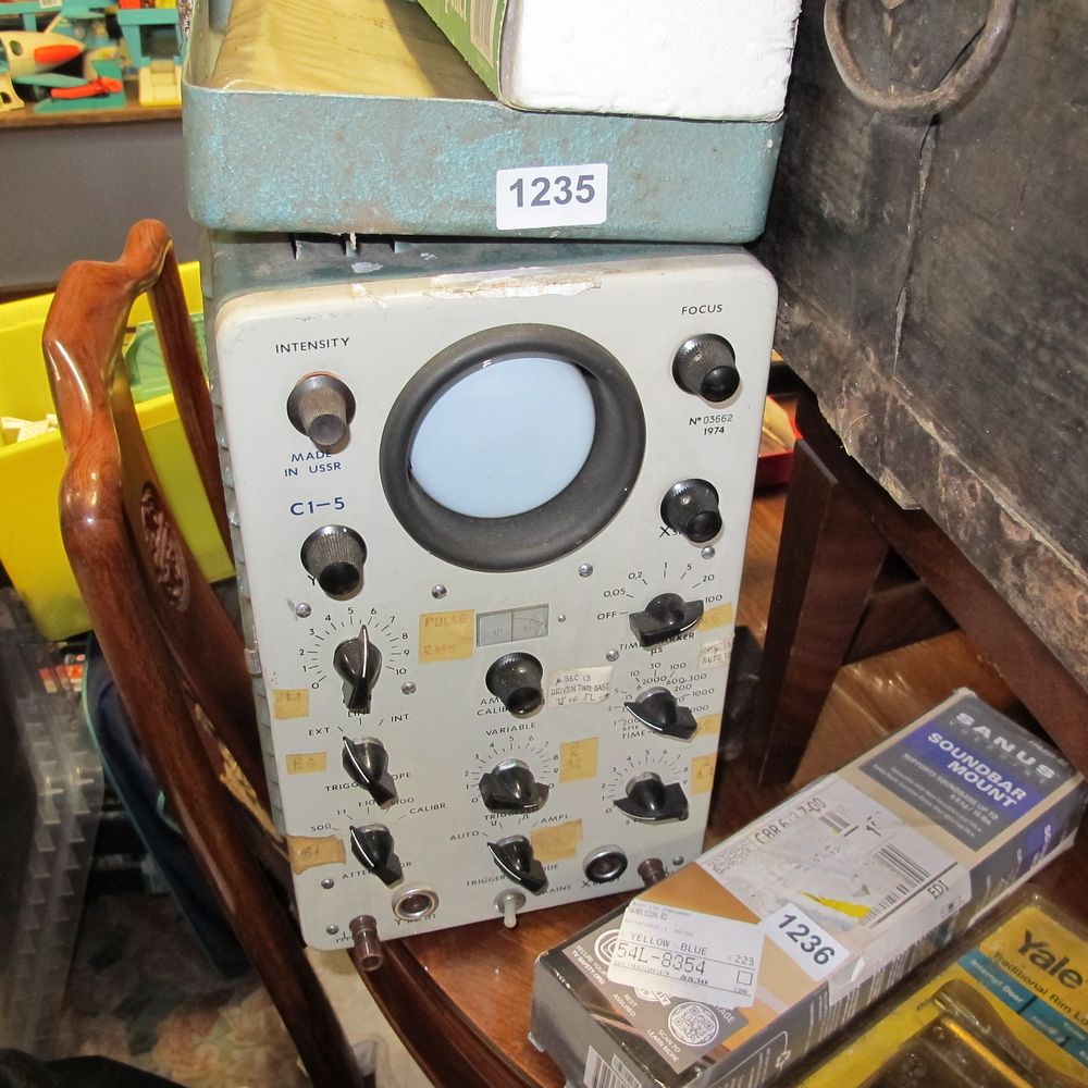 Lot 1235: A Vintage Soviet C1-5 Oscilloscope Dated 1974