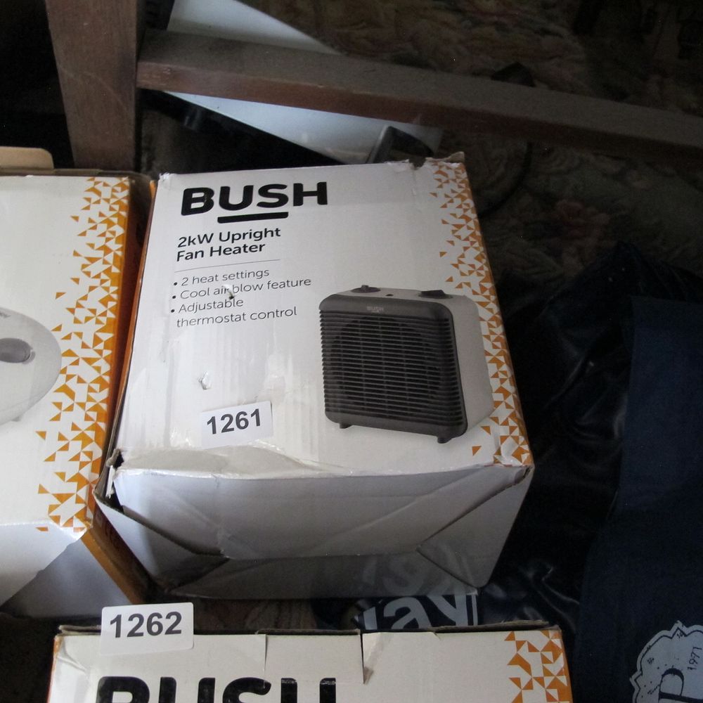 Lot 1261: Bush 2kW Upright Fan Heater