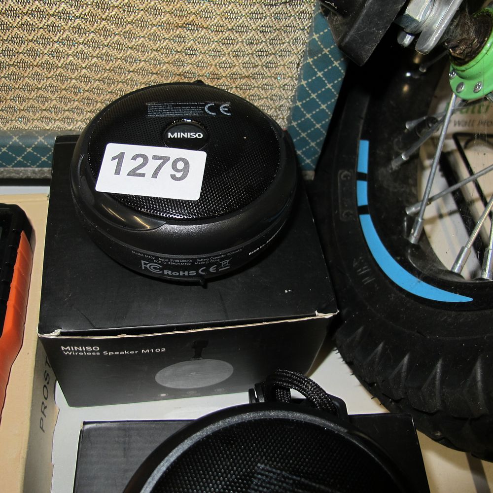 Lot 1279: An Assortment of MINISO M102 Wireless Bluetooth Speakers