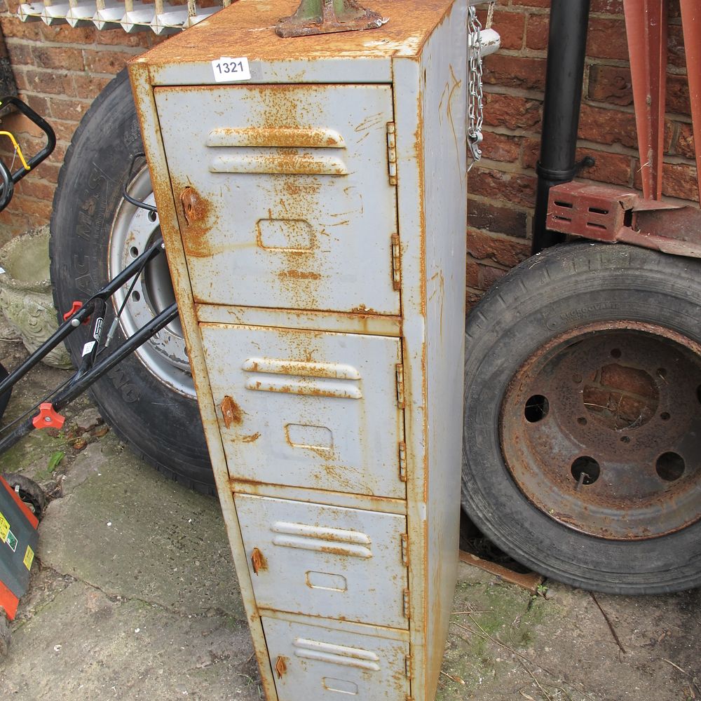 Lot 1321: Vintage Industrial Four-Door Metal Locker Cabinet