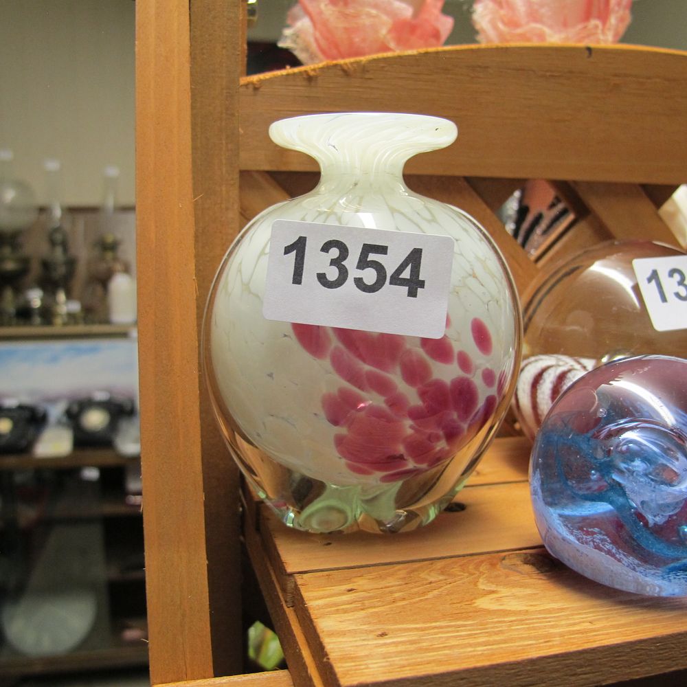 Lot 1354: An Art Glass Vase Attributed to Mdina