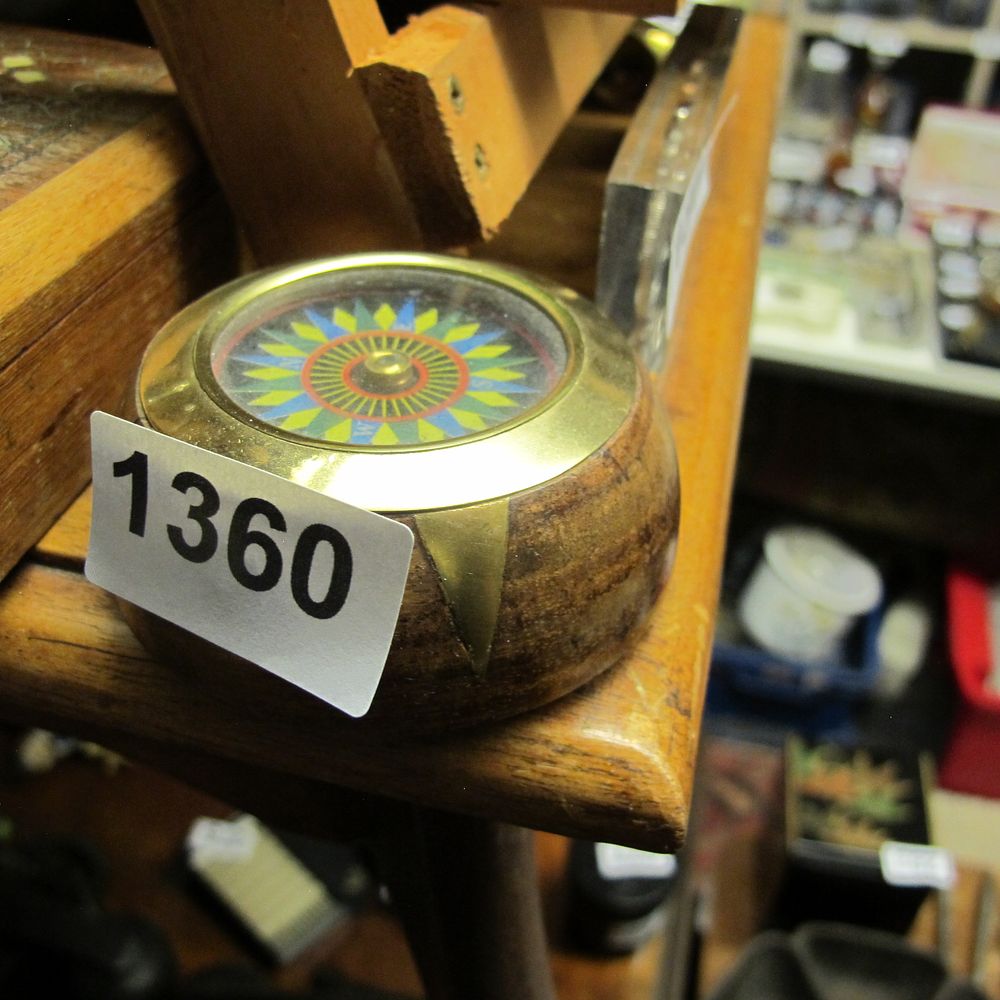 Lot 1360: A Vintage Style Nautical Desk Compass in a...