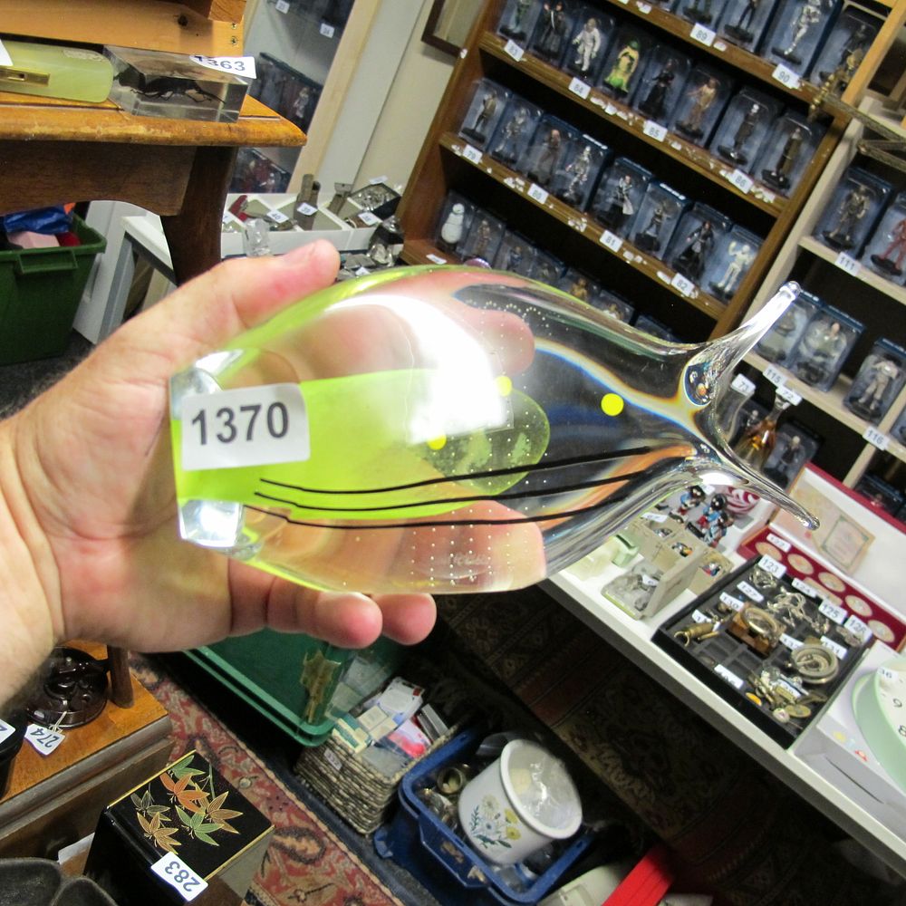 Lot 1370: Murano Style Sommerso and Bullicante Art Glass Fish...