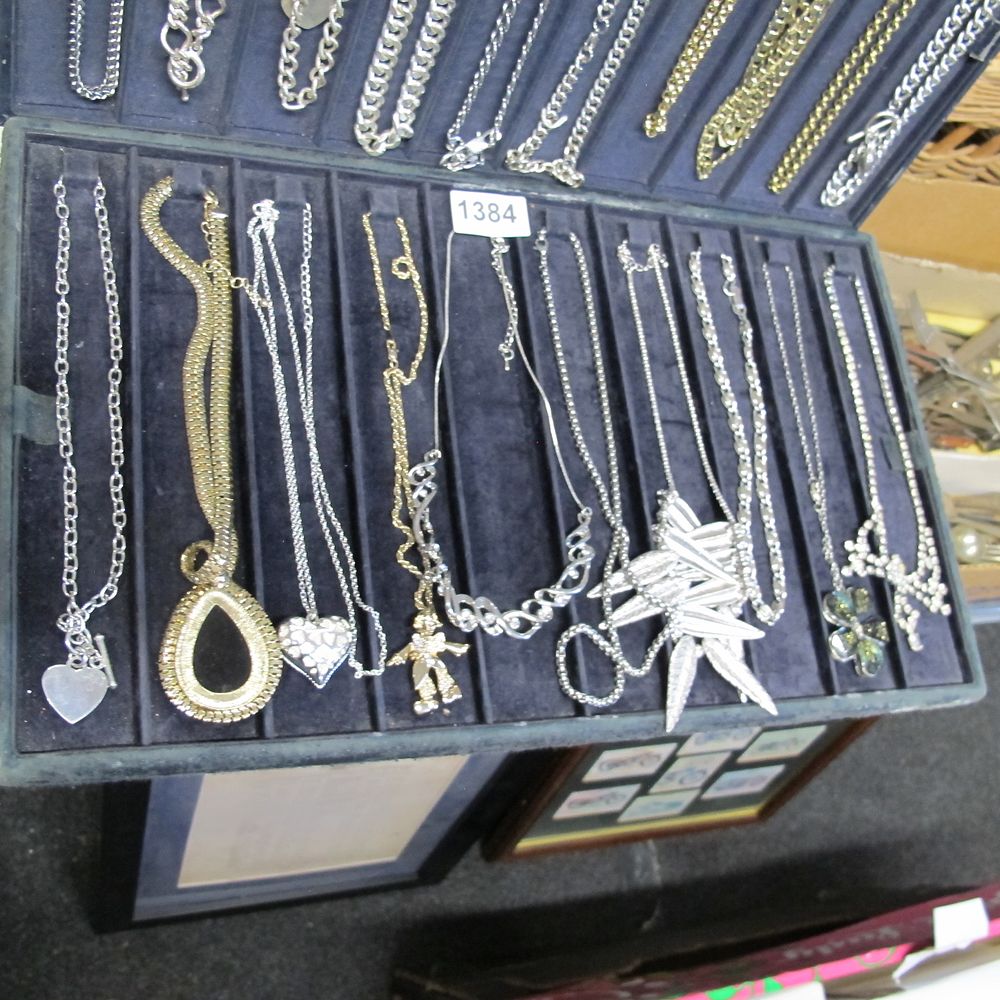 Lot 1384: A Collection of Assorted Costume Jewellery Necklaces and...