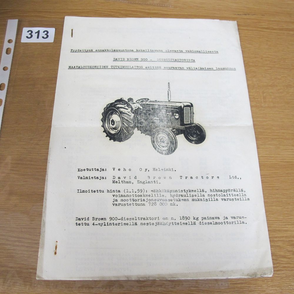 Lot 313: A Finnish David Brown 900 Diesel Tractor Technical...