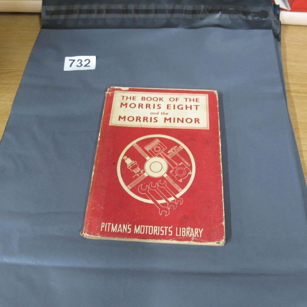Lot 732: Pitmans Motorists Library The Book of the Morris...