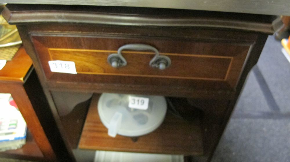 Lot 318: A Mahogany Bedside Table in the Georgian Style