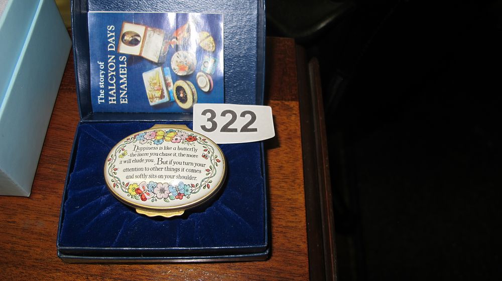 Lot 322: A Halcyon Days Enamels Oval Trinket Box with Quote
