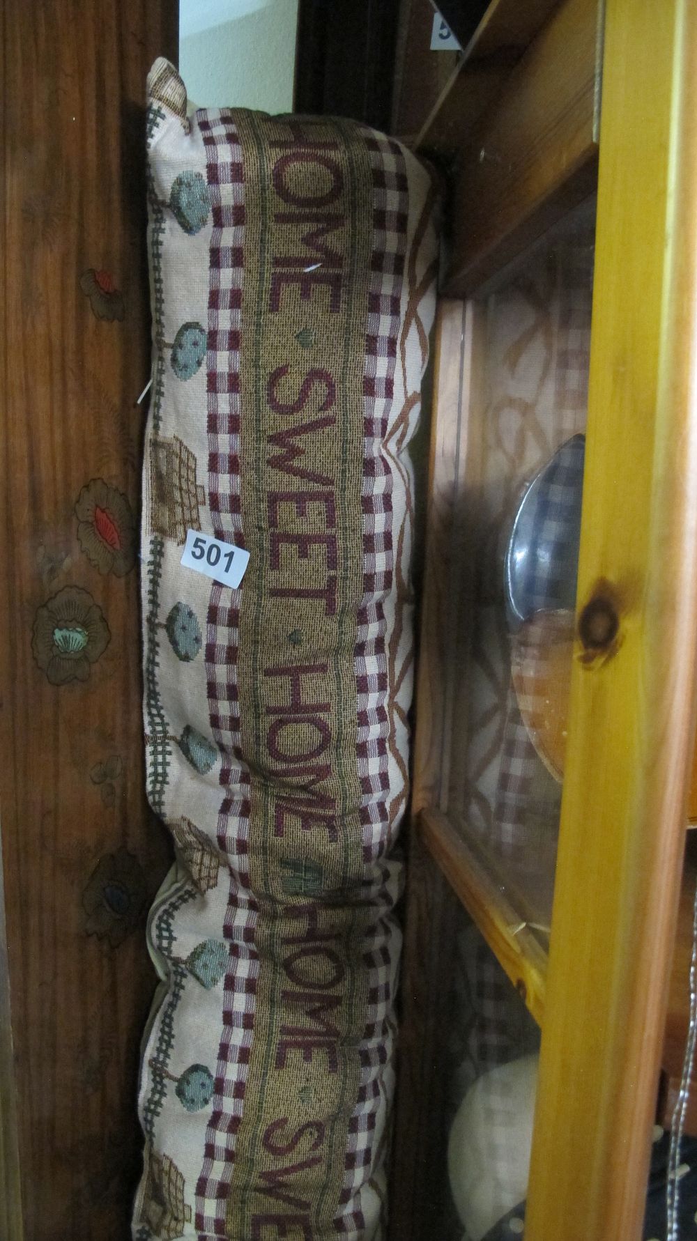 Lot 501: Woven Tapestry Home Sweet Home Draught Excluder