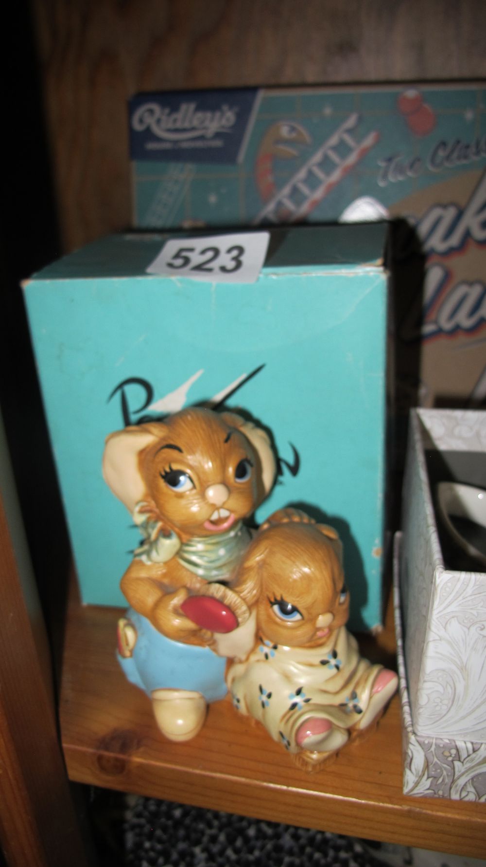 Lot 523: Pendelfin Dandy Hand Painted Stonecraft Rabbit Figurine with Original Box